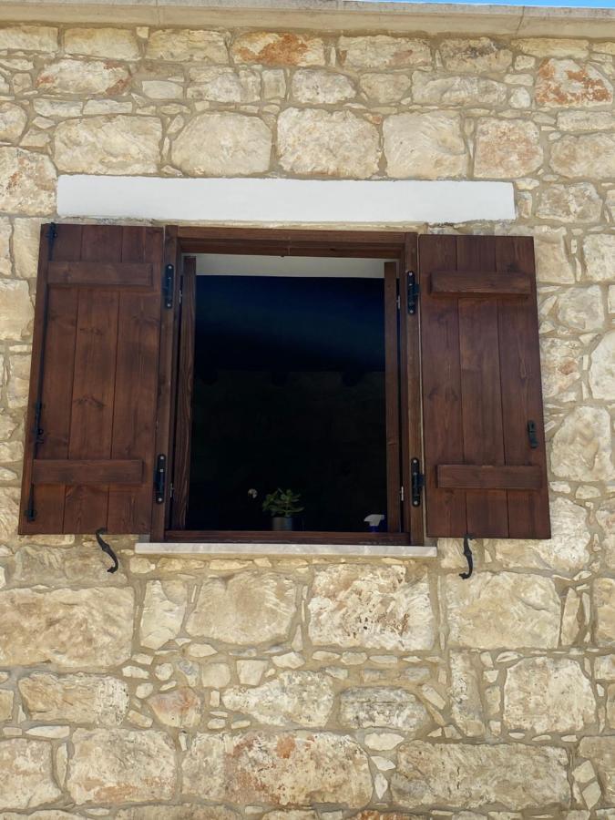 C-Elena Suite Terra Bagian luar foto